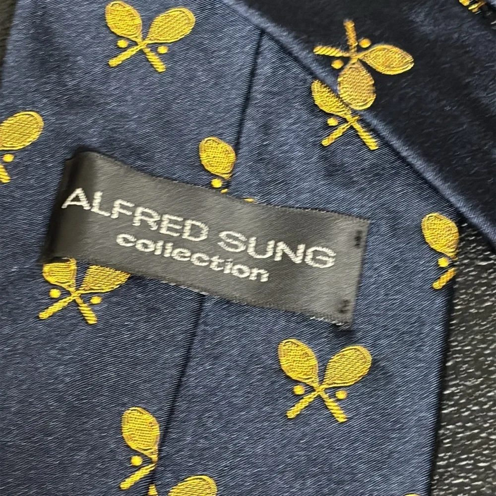 Alfred Sung Collection 100% Italian Sill Tennis Racket Pickle Ball Navy Blue Tie